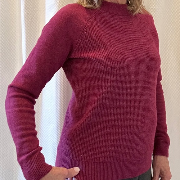 Denver Hayes Women's Semi Fitted Waffle Knit Pullover - Picture 3 of 5